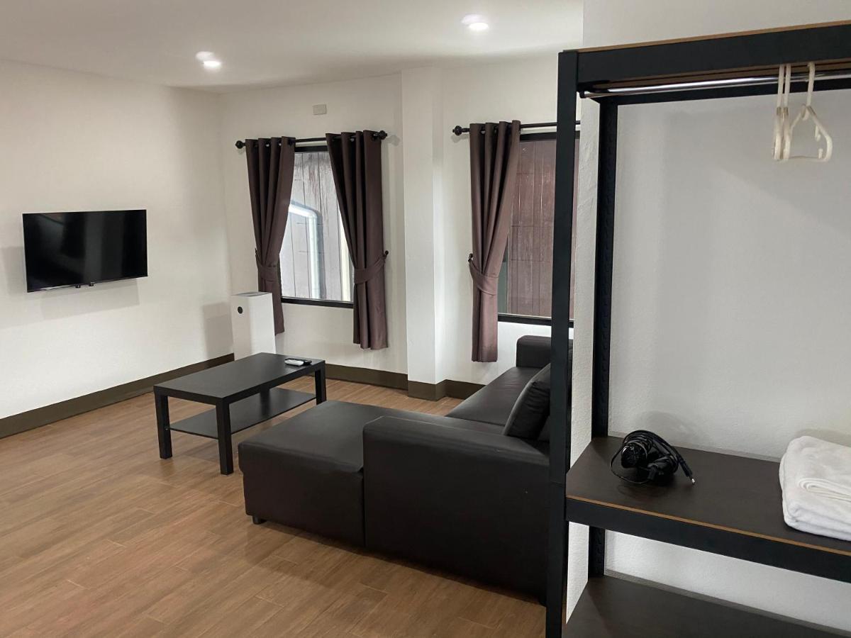 Baan 9 Muang Small House เชียงใหม่ ภายนอก รูปภาพ